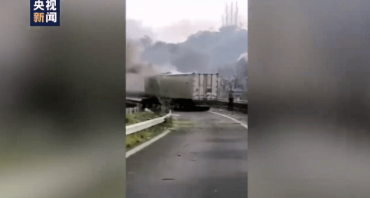 浙江溫嶺槽罐車(chē)爆炸，死傷百余人！我們?cè)撊绾畏婪队凸捃?chē)爆燃事故？(圖2)