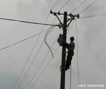 綏化突遭龍卷風(fēng)襲擊，房蓋在天上飛！村民：我70歲沒見過這事(圖8)