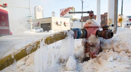 寒冷氣候下的火災(zāi)撲救(圖2) 寒冷氣候下的火災(zāi)撲救(圖2)