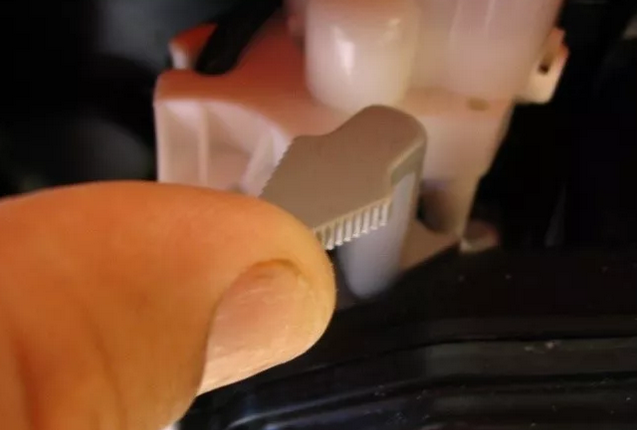 雙輸出液壓機動泵維修維護指導(dǎo)說明書(圖10) 雙輸出液壓機動泵維修維護指導(dǎo)說明書(圖10)